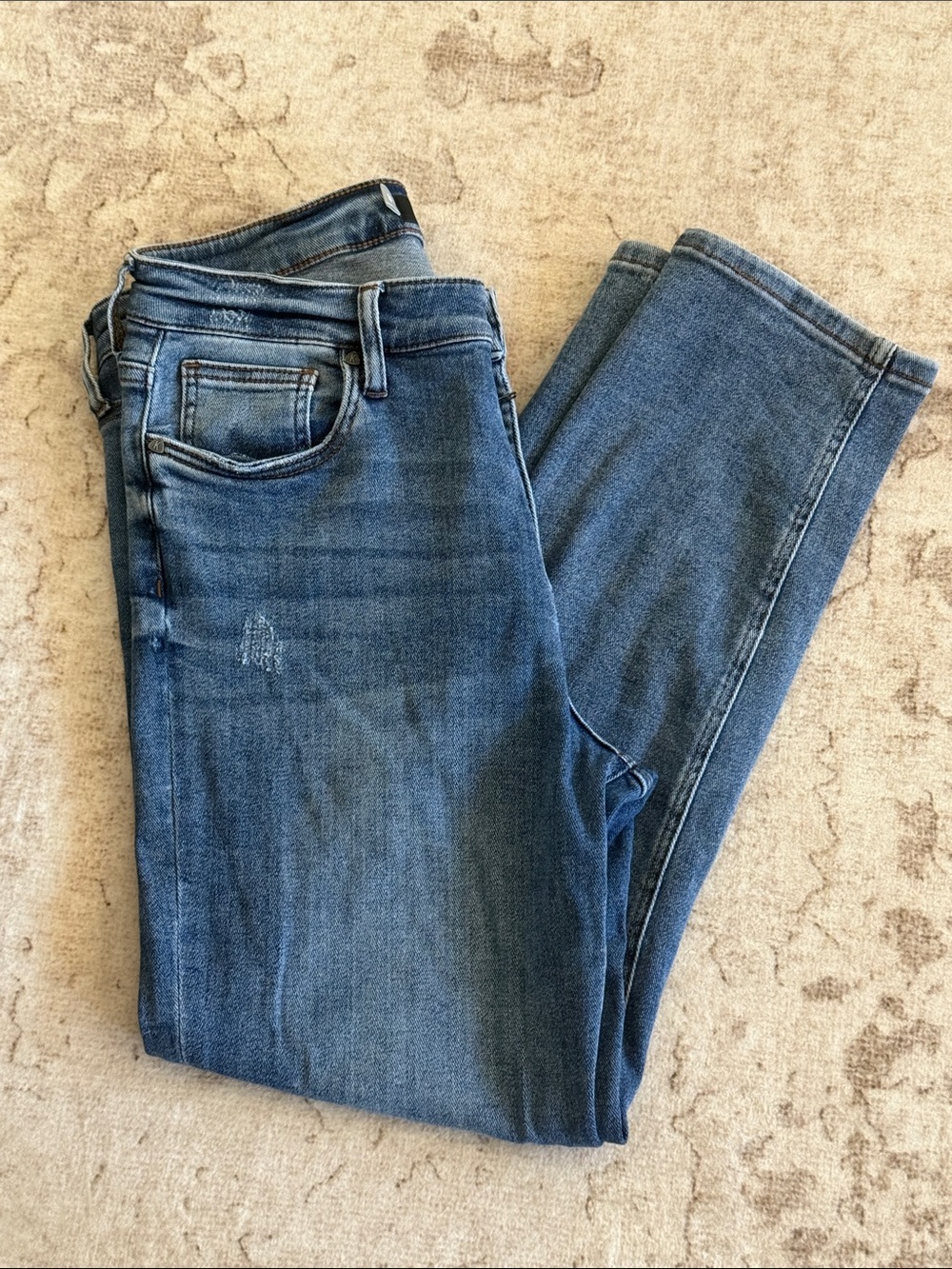 Kut From The Kloth Women's Medium Blue Straight-Leg Jeans with Light Distressing